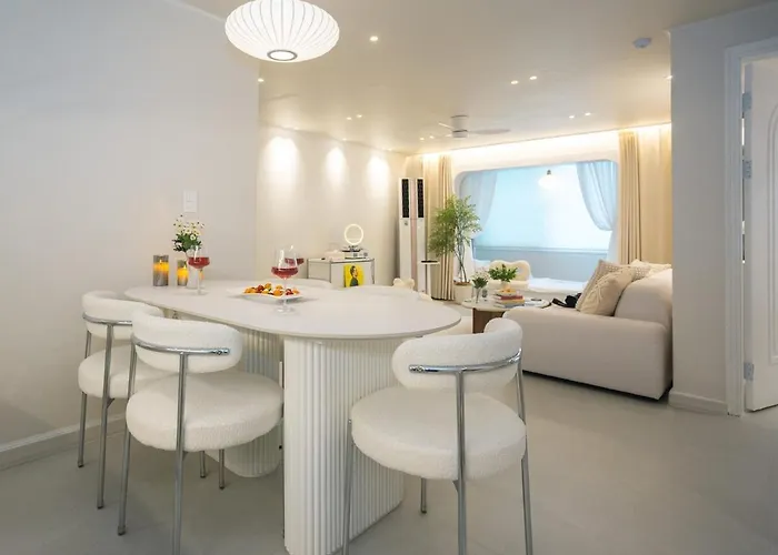 Apartment Near Hongik Station And Mangwon Market Spacious Living And Special Tea *